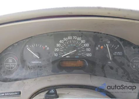 2000 Buick Century Custom z USA, uszkodzony, nr VIN 2G4WS52J5Y1344460